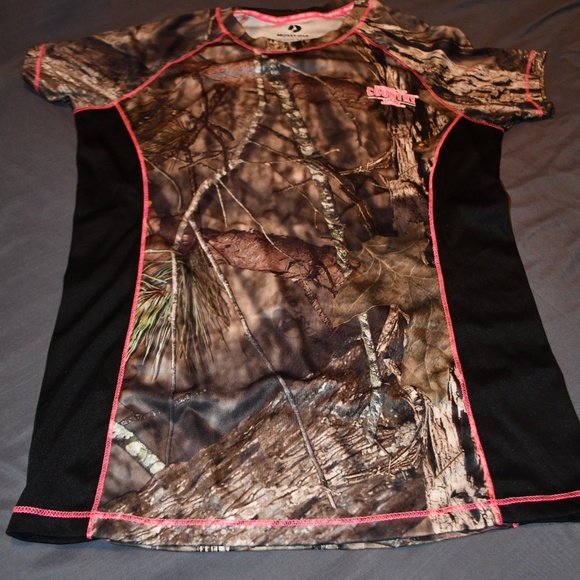 Mossy Oak Break Up Country Ladies Shirt - Picture 1 of 3